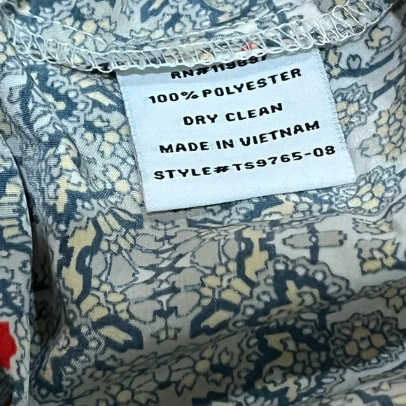 Collective Concepts Blouse - Picture 4 of 4